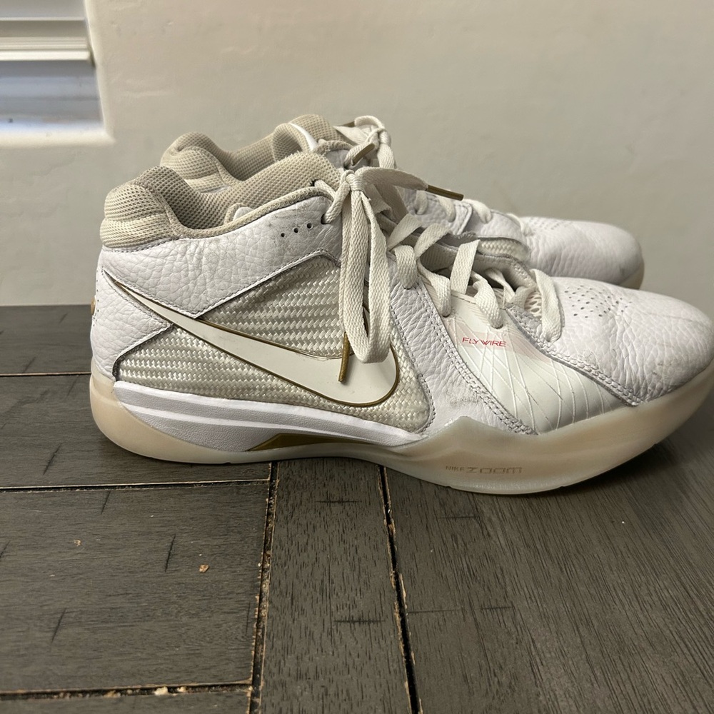 Size 9.5- Nike Zoom KD 3 White Metallic Gold